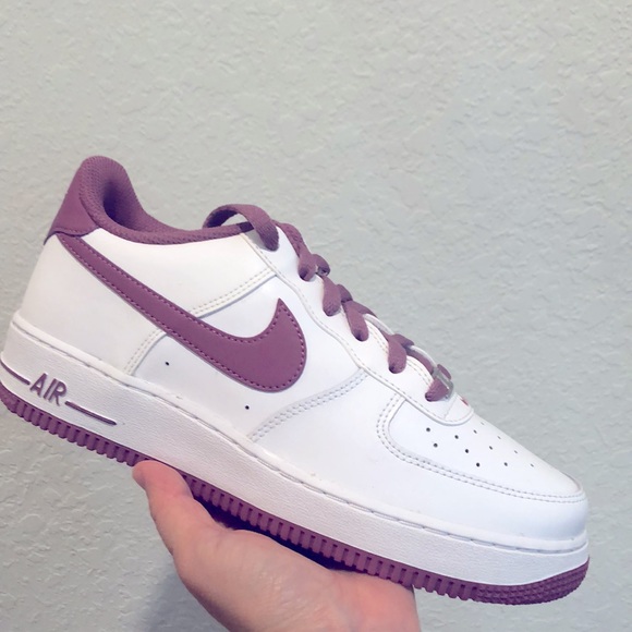 Nike Shoes - 💖💖NIKE AIR FORCE 1 ‘06 GS SNEAKERS💖💖